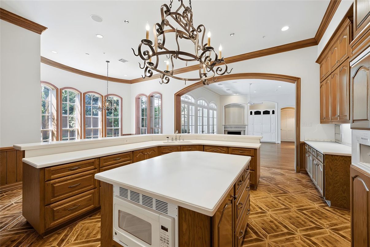 Chandelier, Interior, Kitchen, Recessed Lighting, Wood Texture Flooring