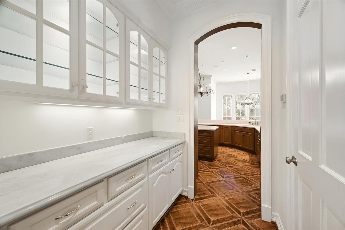 Chandelier, Interior, Kitchen, Recessed Lighting, Wood Texture Flooring