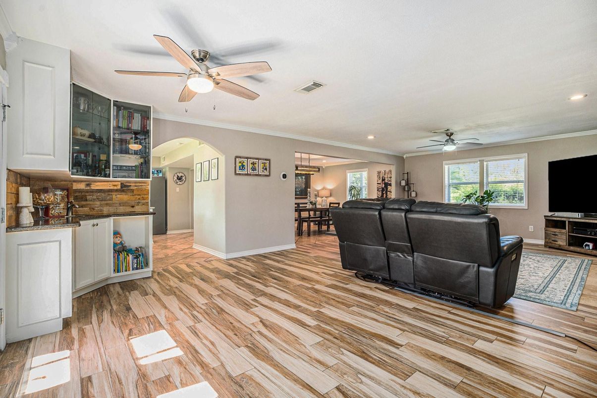 Dining room, Interior, Living room, Recessed Lighting, Wood Texture Flooring