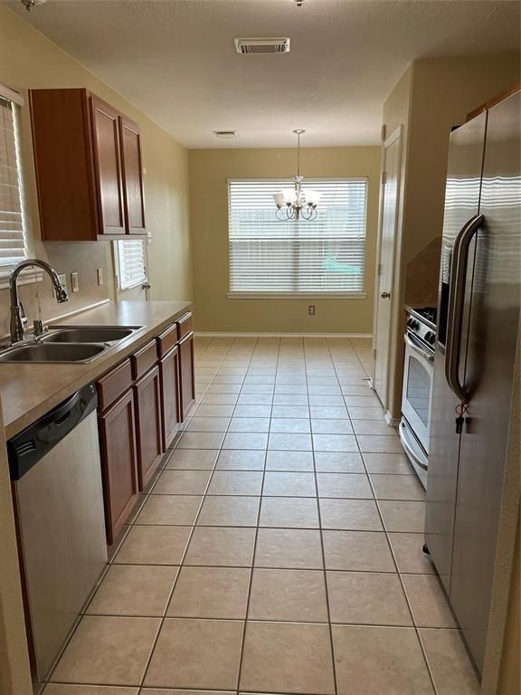 Chandelier, Interior, Kitchen