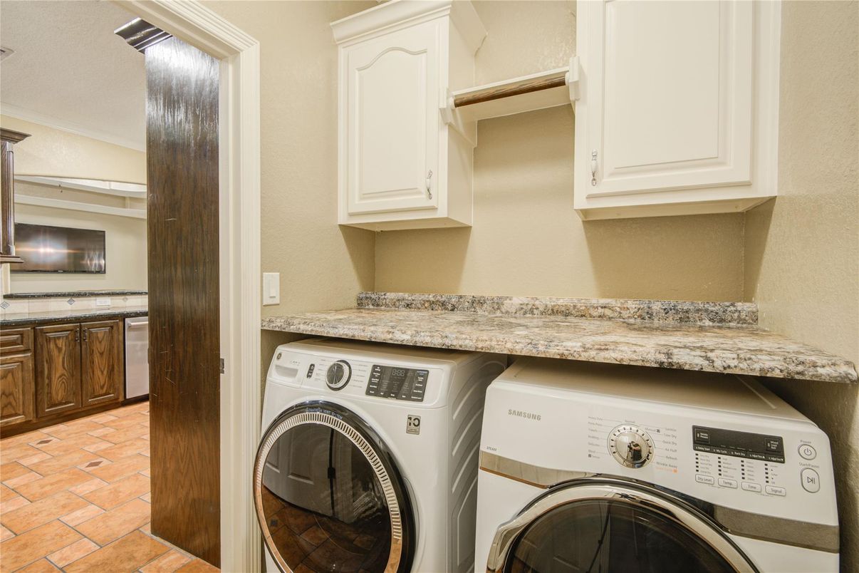 Interior, Washer