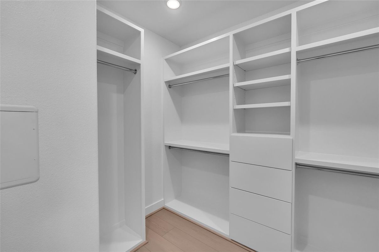 Interior, Recessed Lighting, Walk-in Closets, Wood Texture Flooring