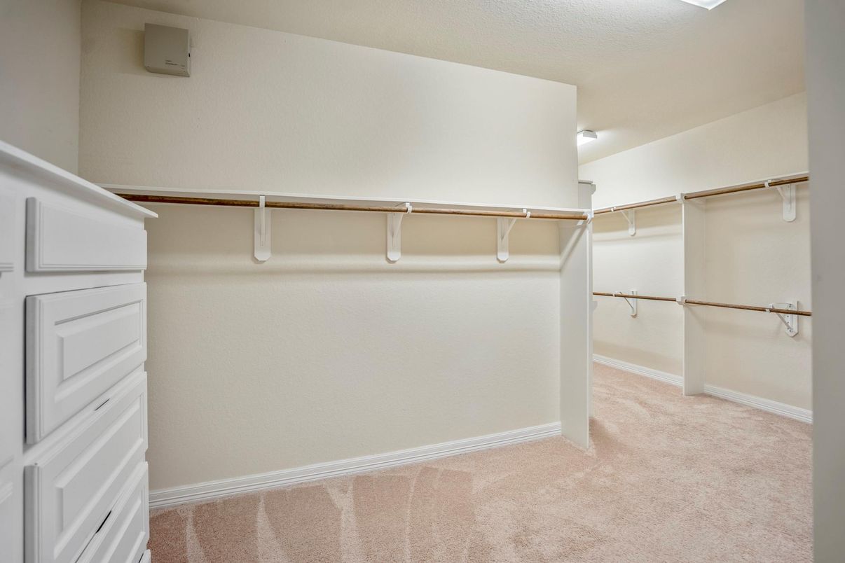 Interior, Walk-in Closets