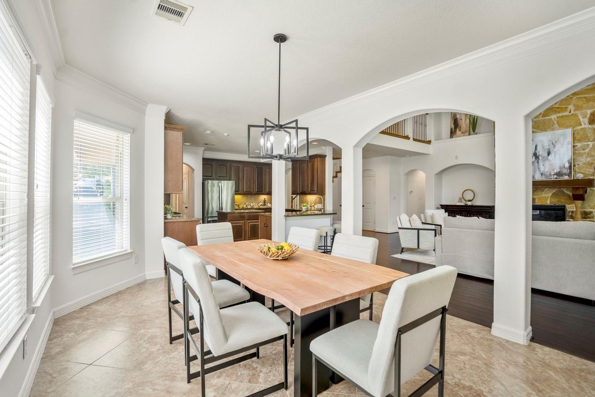 Dining room, Interior, Kitchen, Living room, Pendant Lights, Recessed Lighting, Stainless Steel Appliances