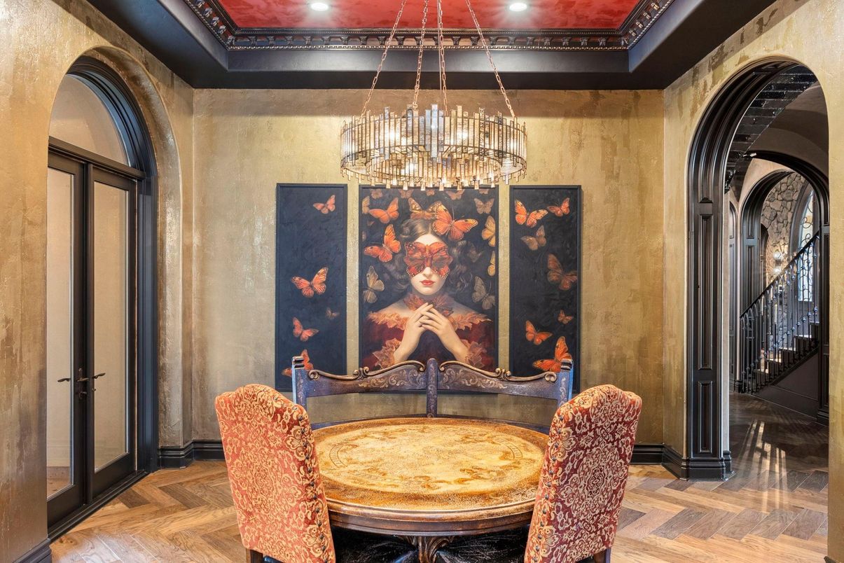Chandelier, Dining room, Interior, Recessed Lighting, Wood Texture Flooring