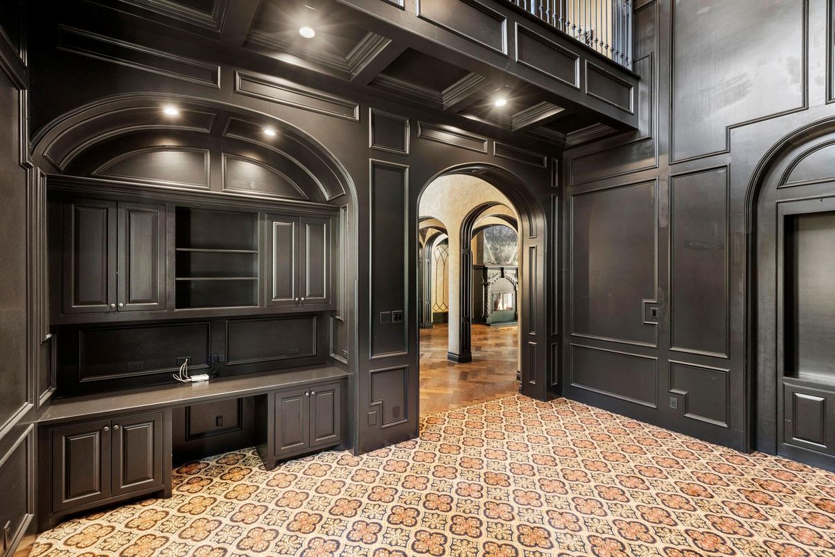 Home Office, Interior, Recessed Lighting, Wood Texture Flooring