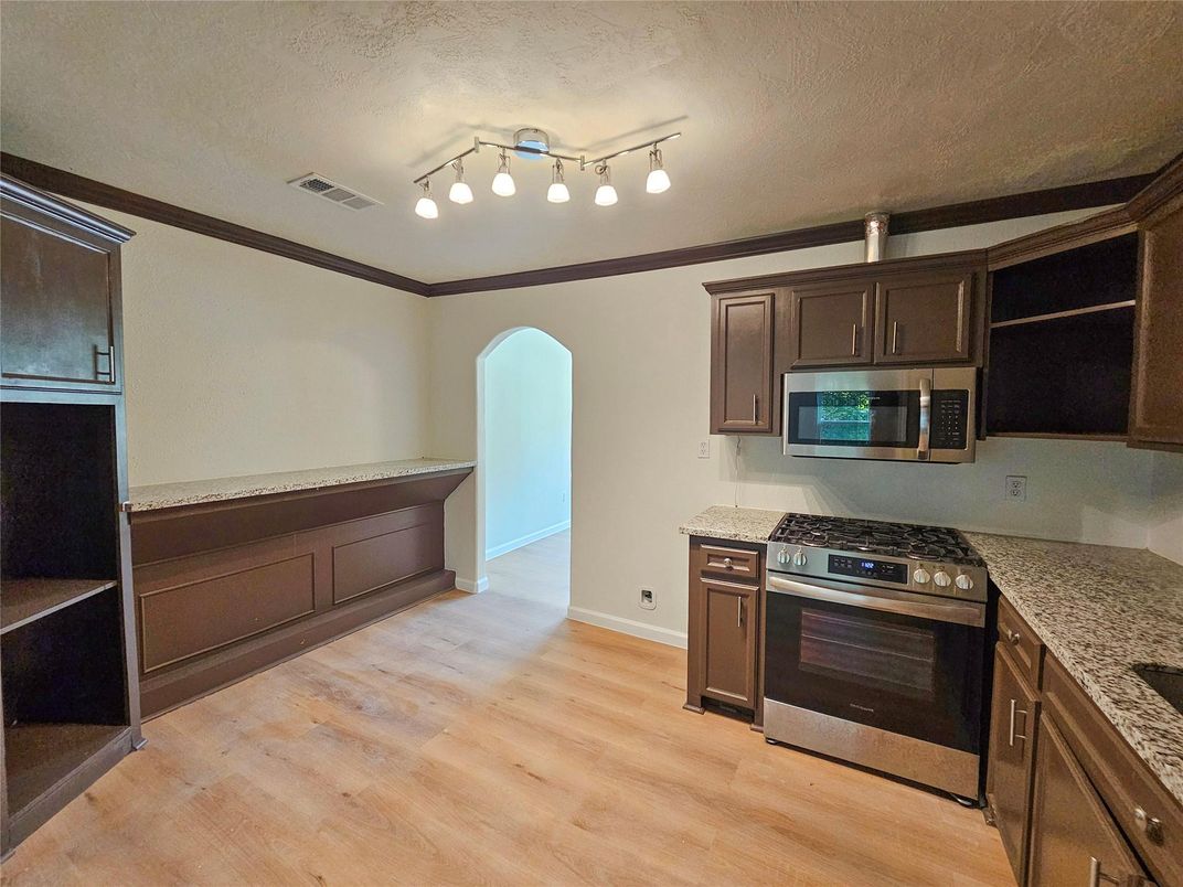 Interior, Kitchen, Stainless Steel Appliances, Wood Texture Flooring
