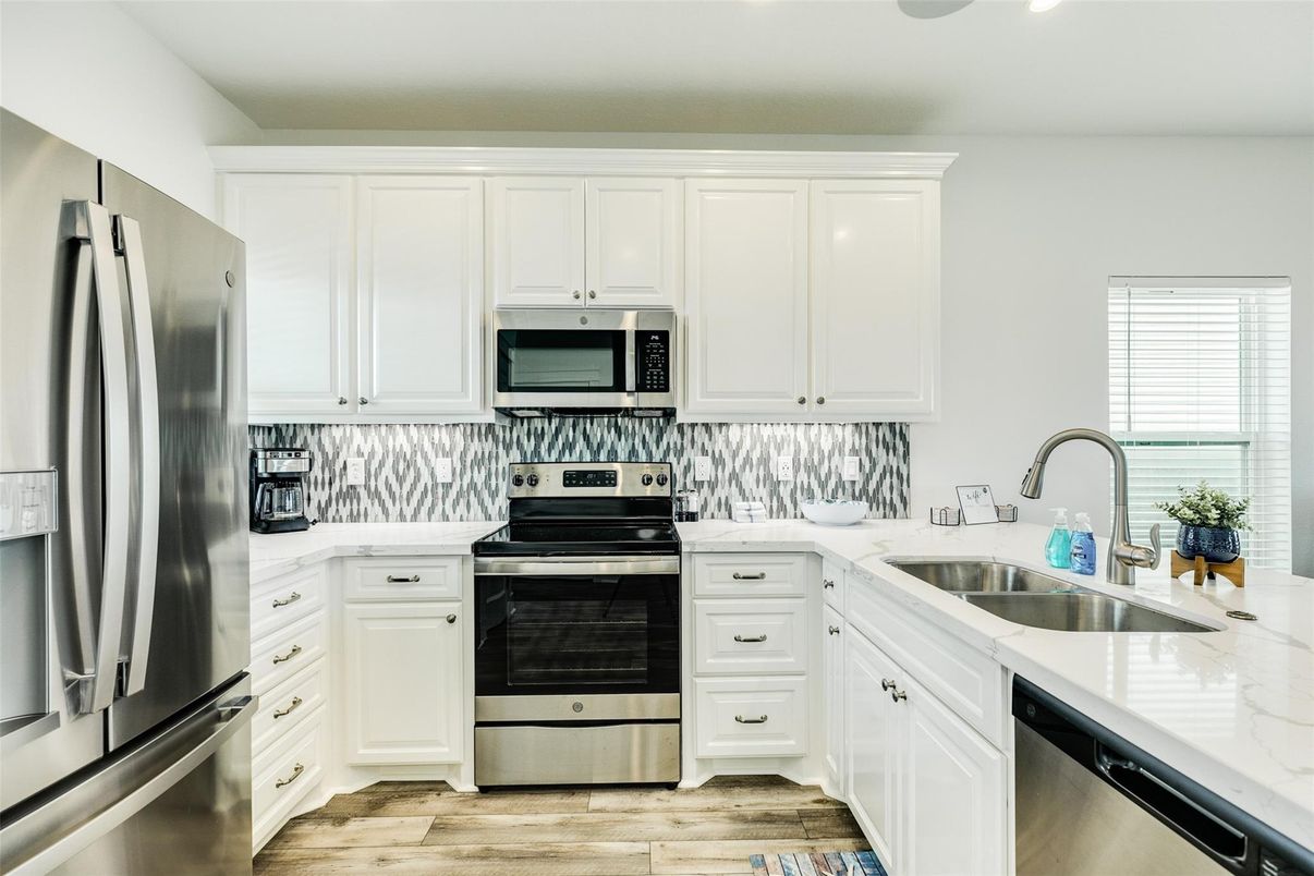 Interior, Kitchen, Stainless Steel Appliances, Wood Texture Flooring