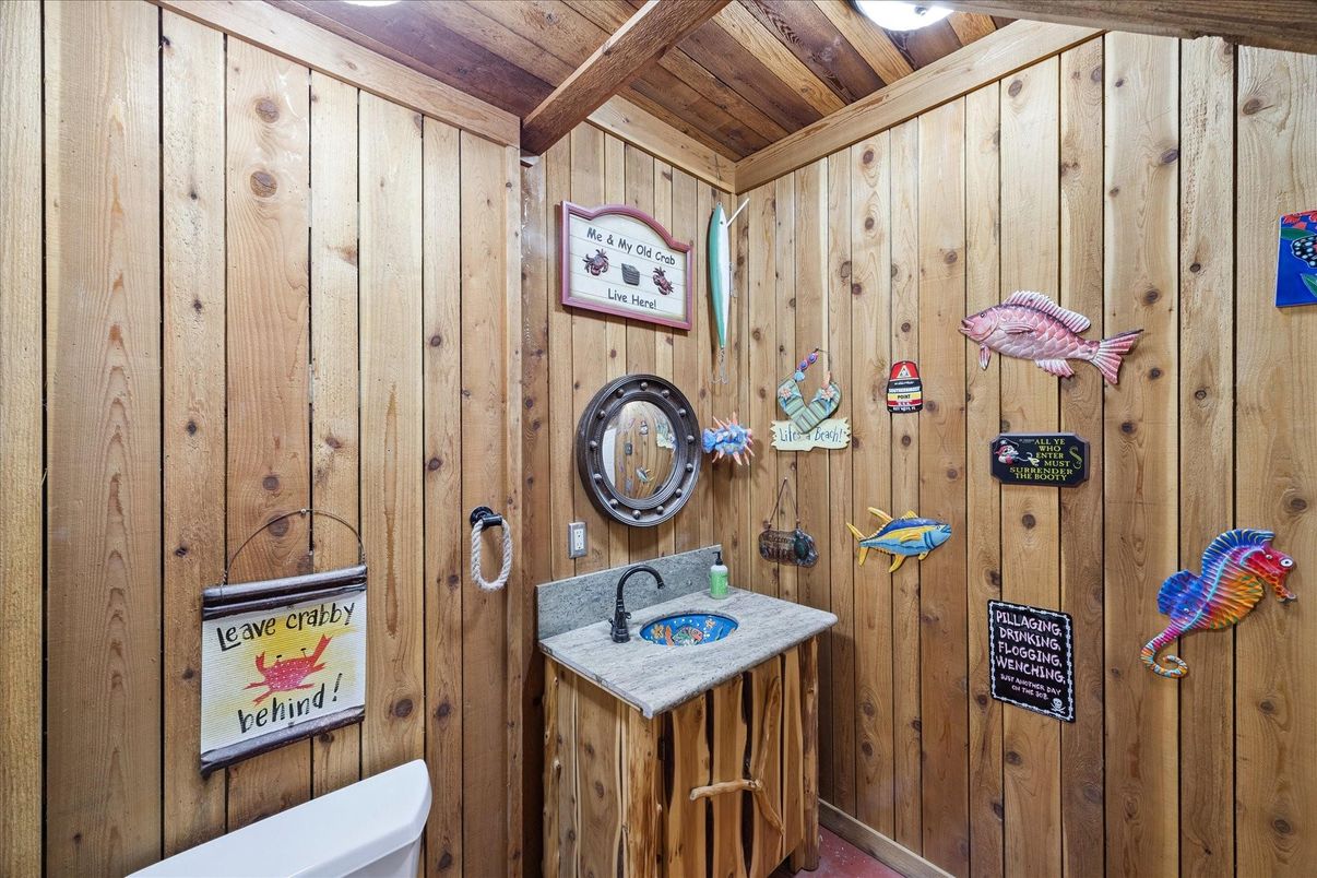 Bathroom, Interior, Wooden Ceilings, Wooden Walls