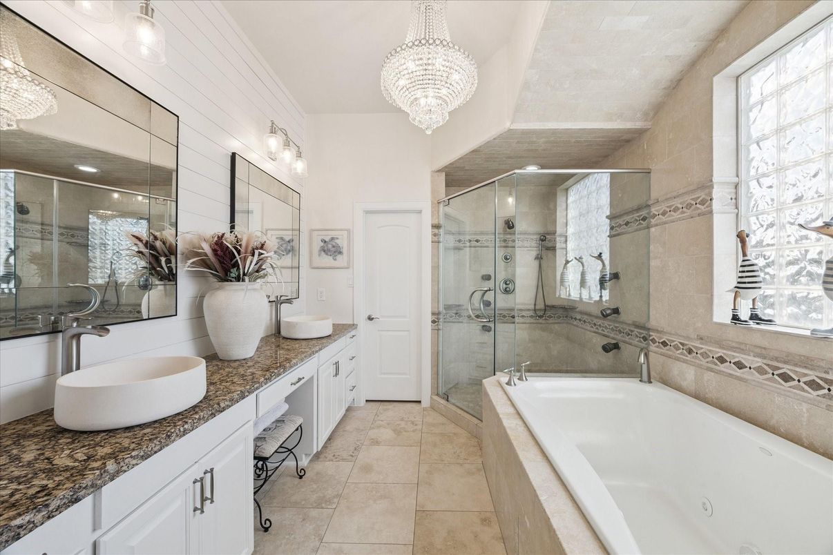 Bathroom, Chandelier, Dual Sink Vanities, Glass Shower, Interior