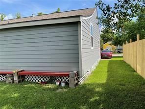 Backyard, Detached Garage, Exterior