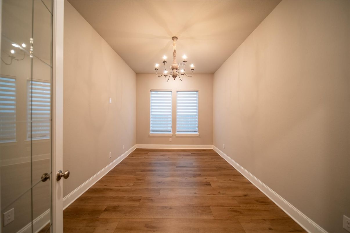 Chandelier, Empty room, Interior, Wood Texture Flooring