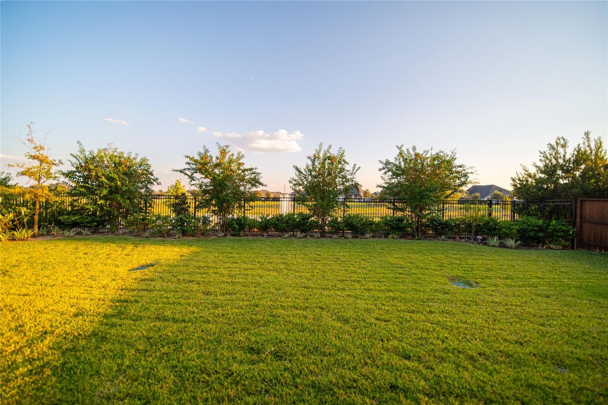 Fireplace, Interior, Kitchen, Recessed Lighting, Wood Texture Flooring