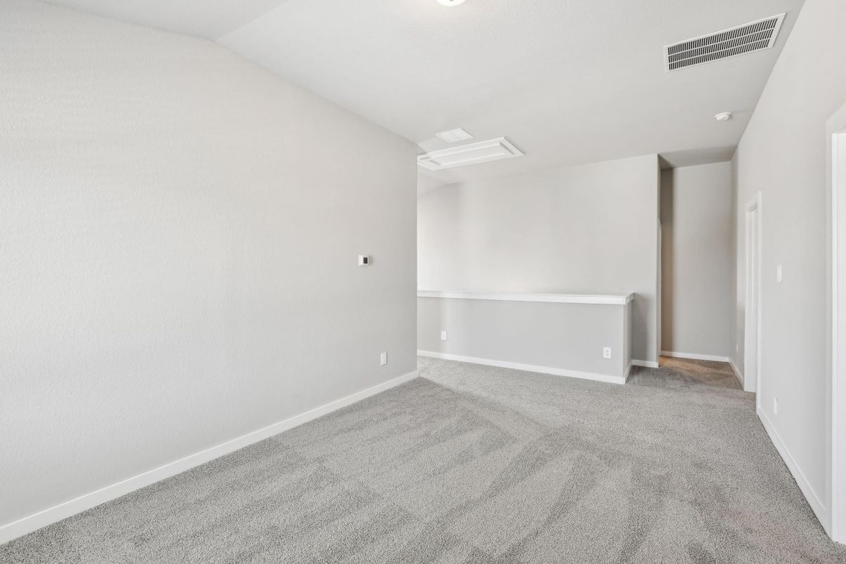Empty room, Interior