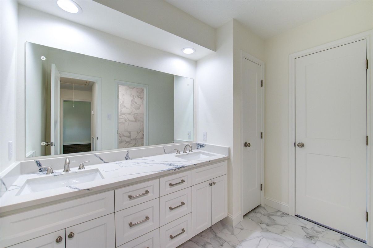 Bathroom, Dual Sink Vanities, Interior, Marble, Recessed Lighting