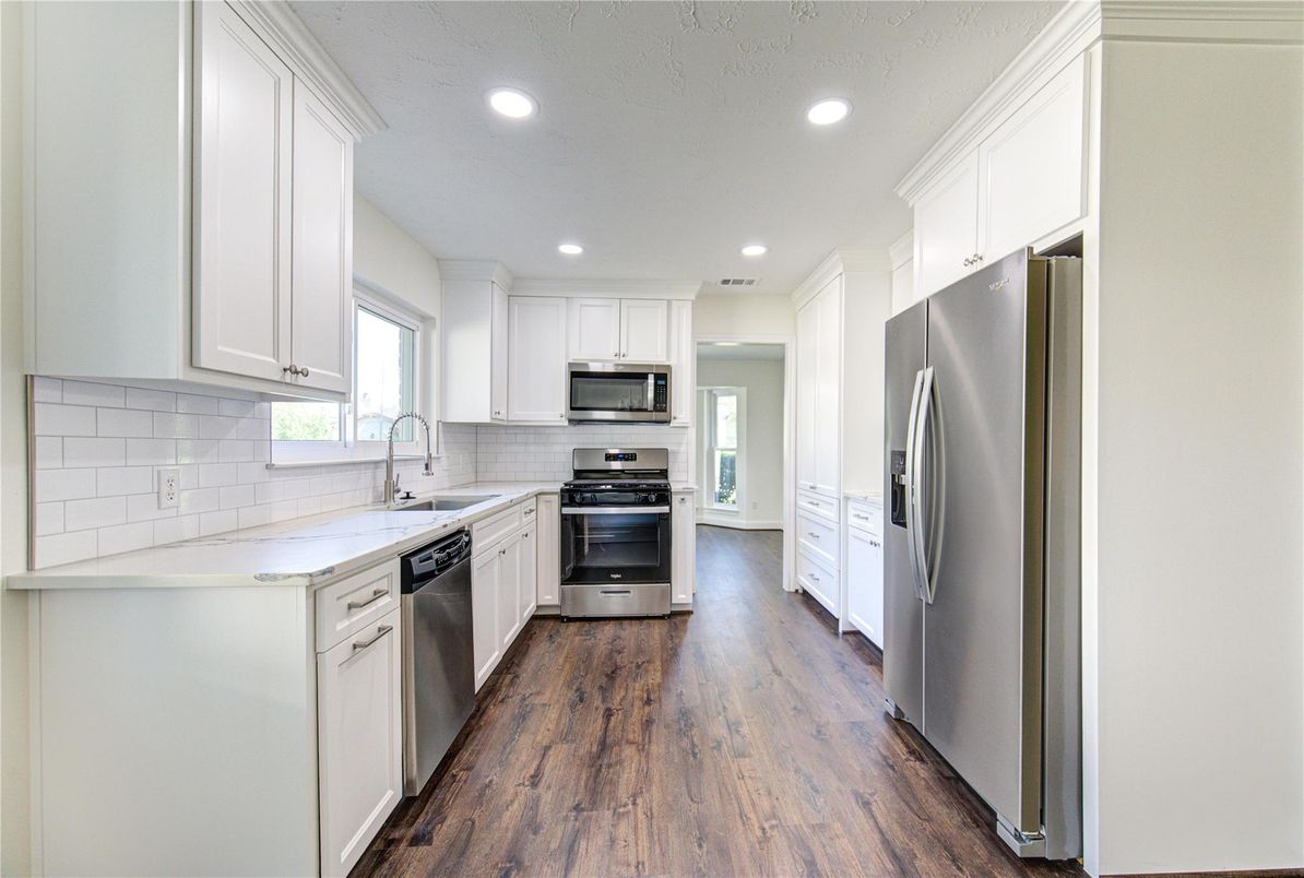 Interior, Kitchen, Recessed Lighting, Stainless Steel Appliances, Wood Texture Flooring