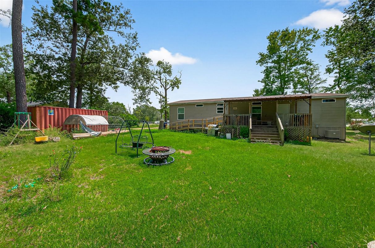 Backyard, Exterior, Playground