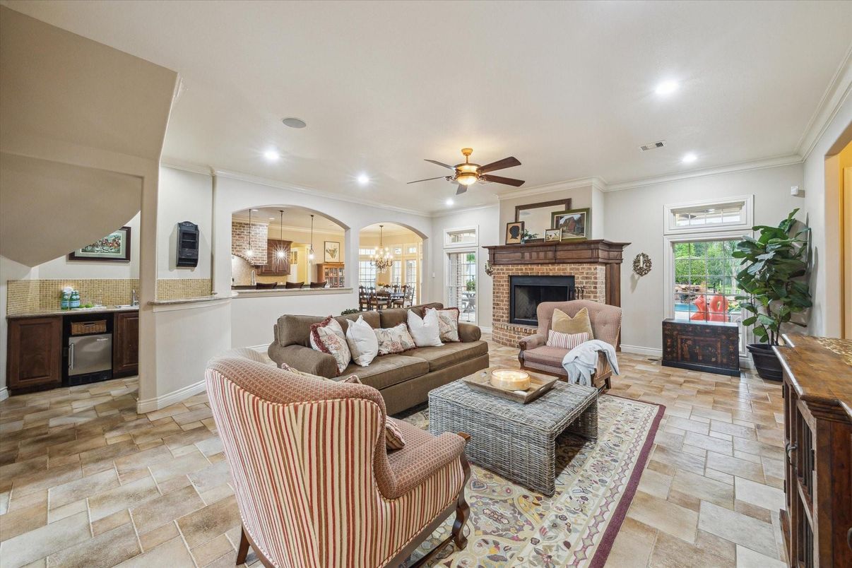 Fireplace, Interior, Living room, Recessed Lighting