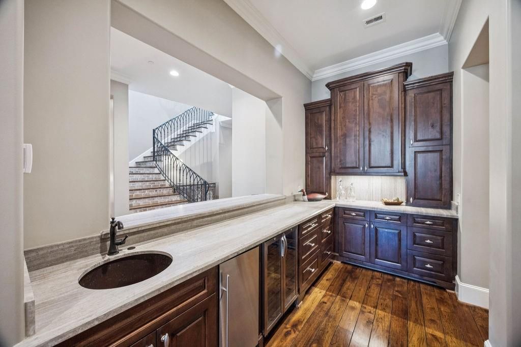 Interior, Kitchen, Recessed Lighting, Wood Texture Flooring