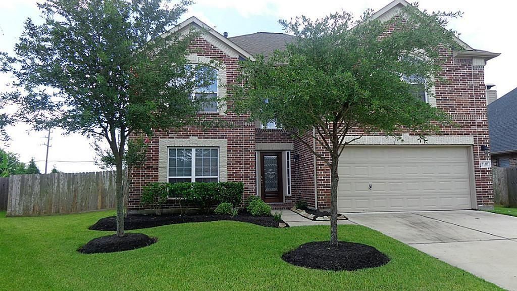 Attached, Exterior, Facade, Brick Facade, Brick Traditional