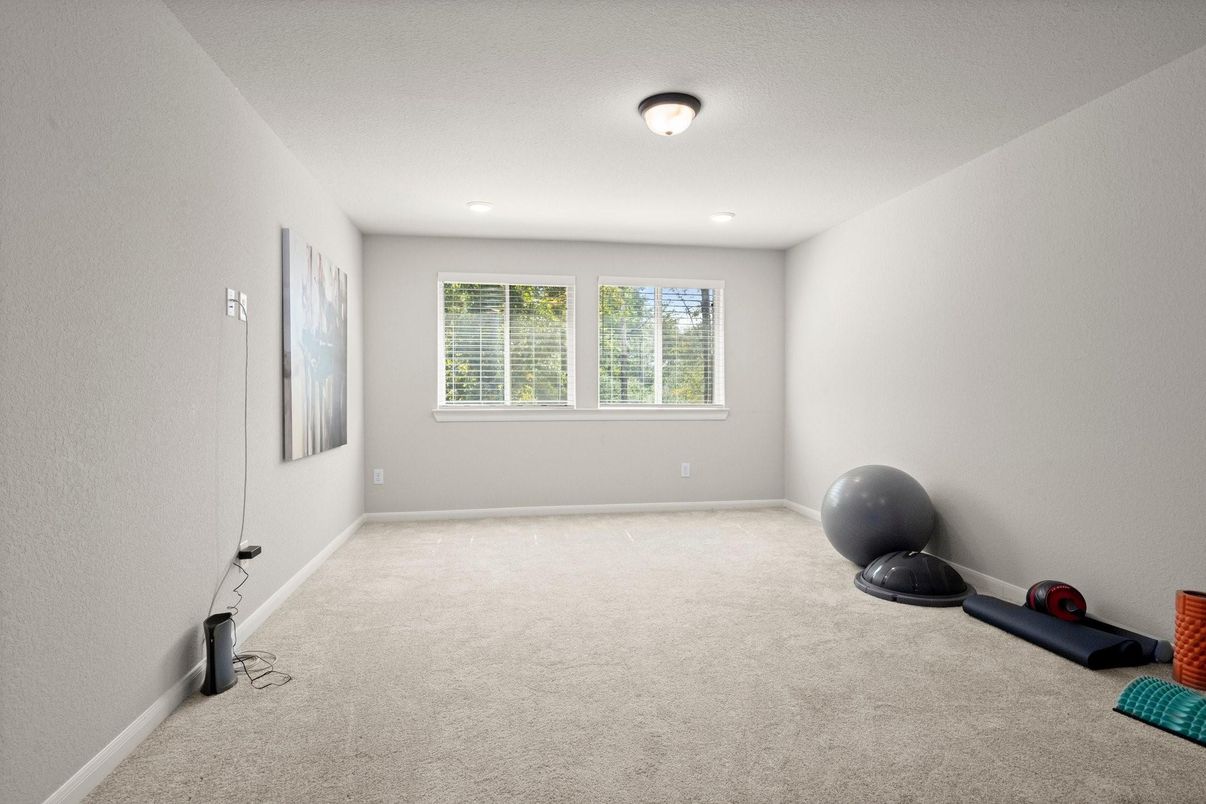Empty room, Fitness Equipment, Interior, Recessed Lighting