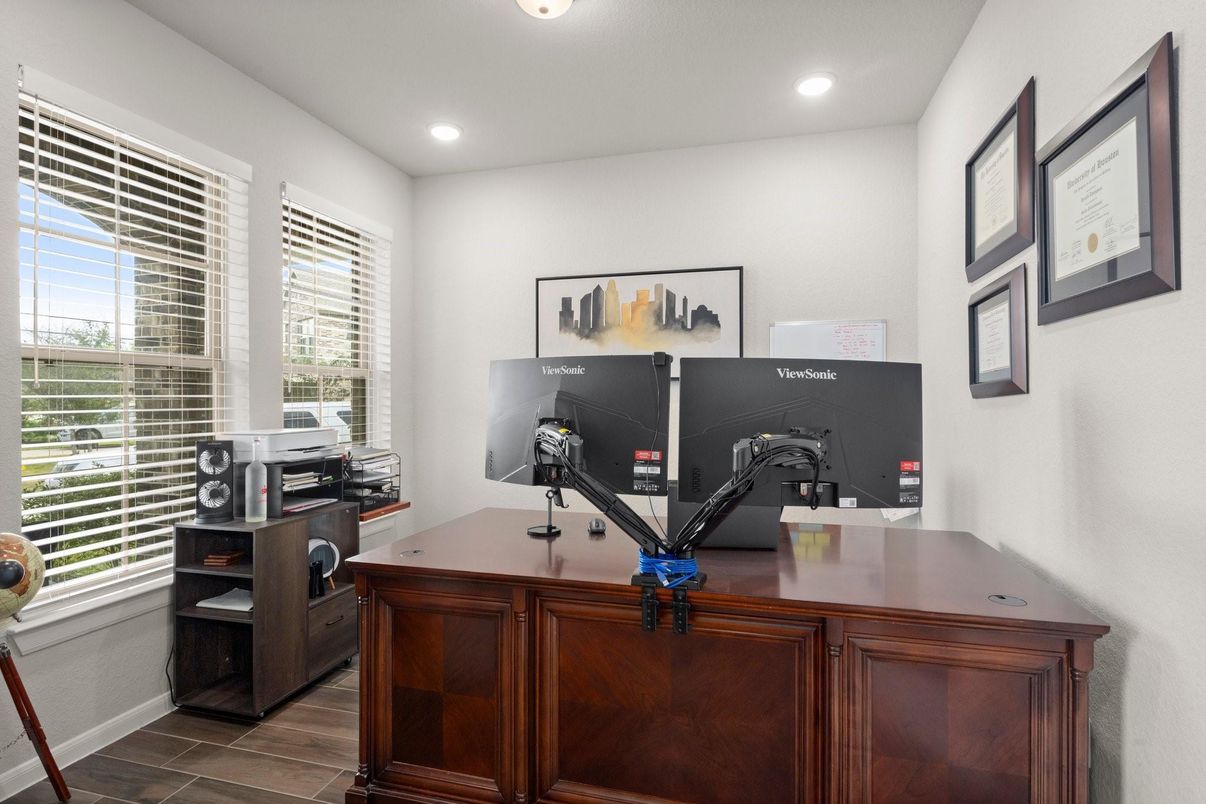 Home Office, Interior, Recessed Lighting, Wood Texture Flooring