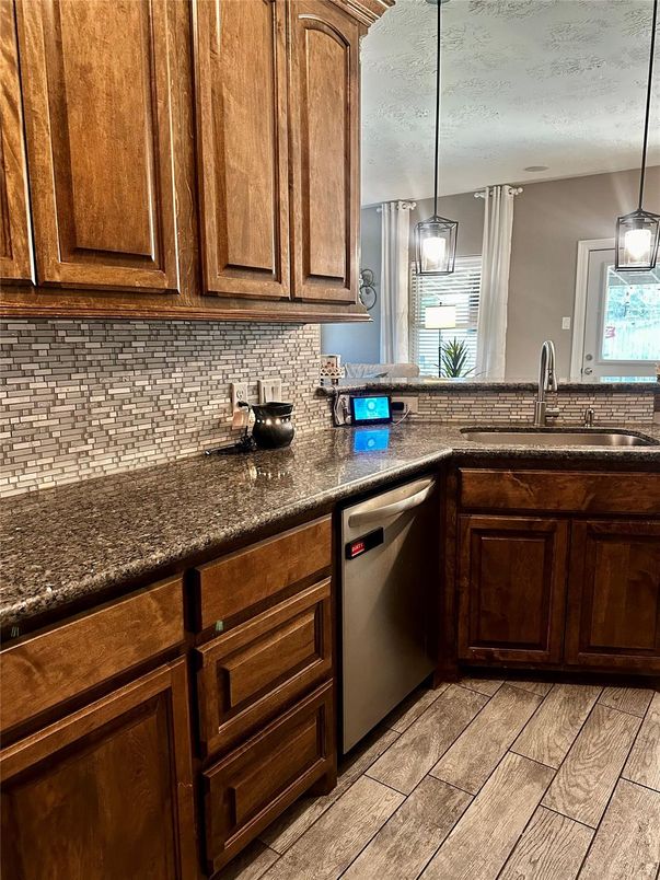 Interior, Kitchen, Pendant Lights, Wood Texture Flooring