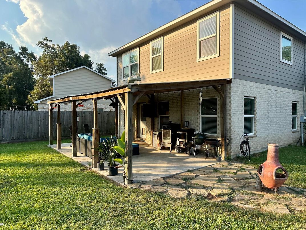 Backyard, Exterior, Hot Tub, Playground
