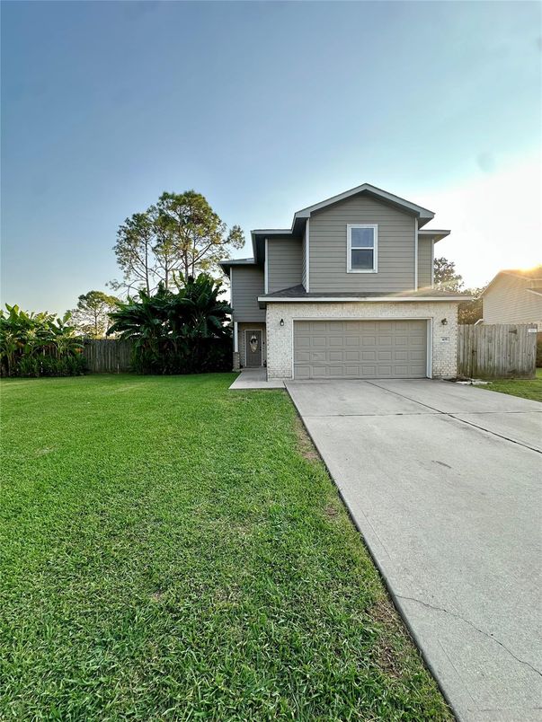 Attached, Backyard, Exterior, Facade, Split Level
