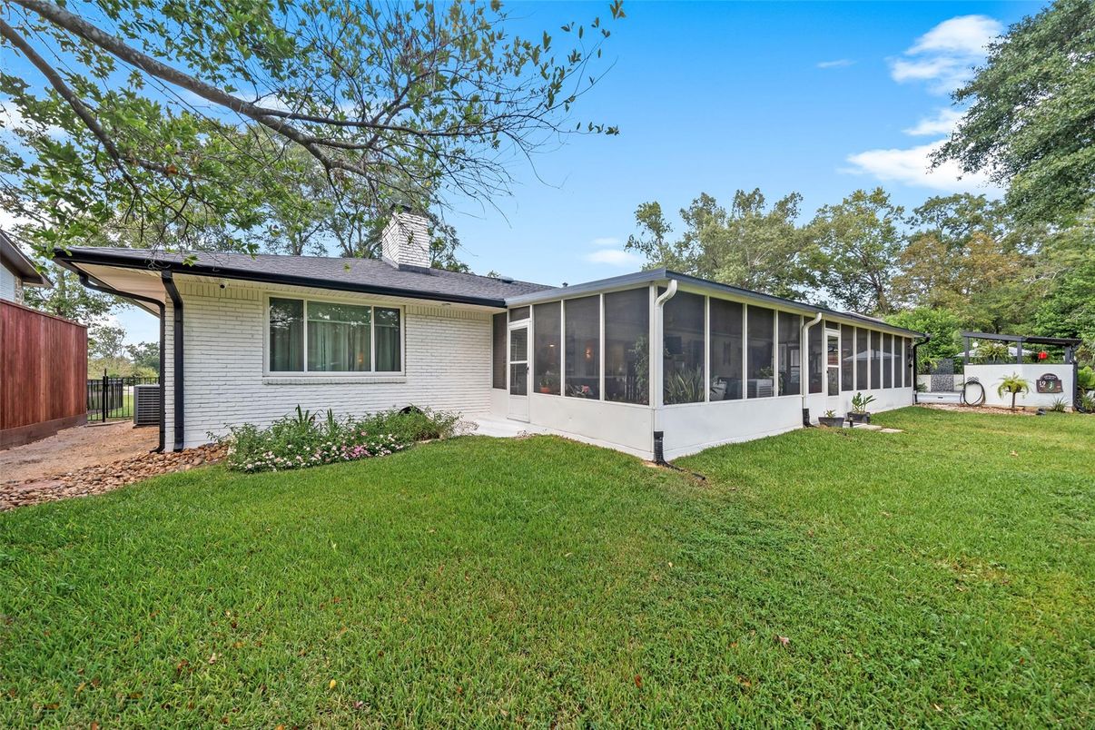 Backyard, Exterior