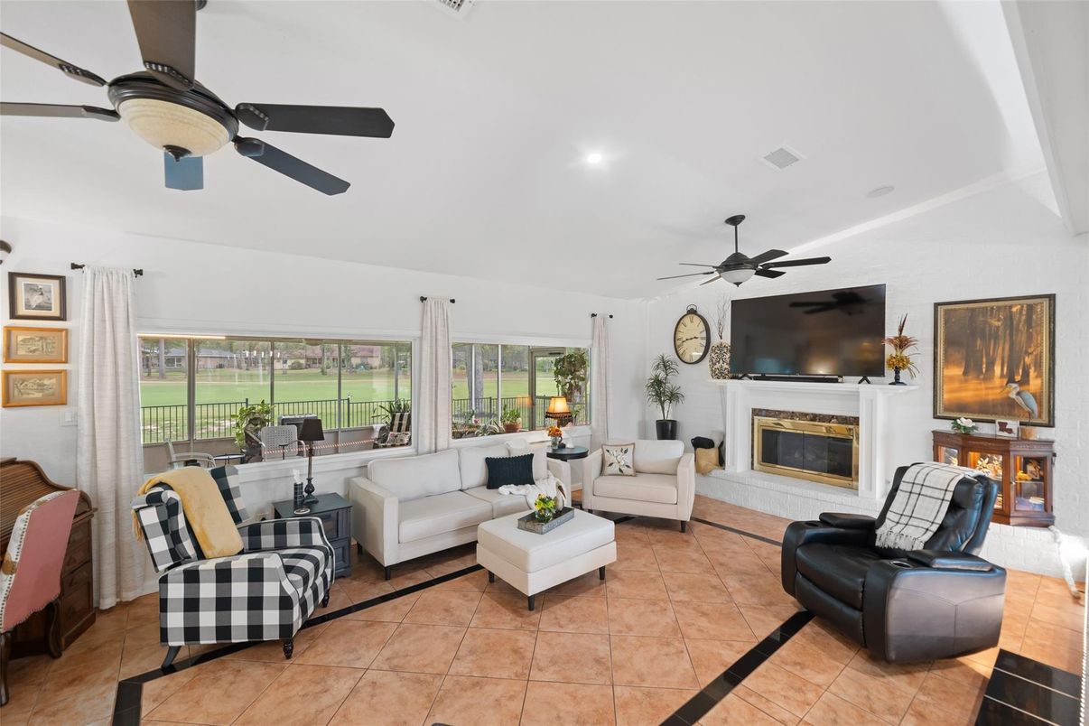 Fireplace, Interior, Living room, Recessed Lighting