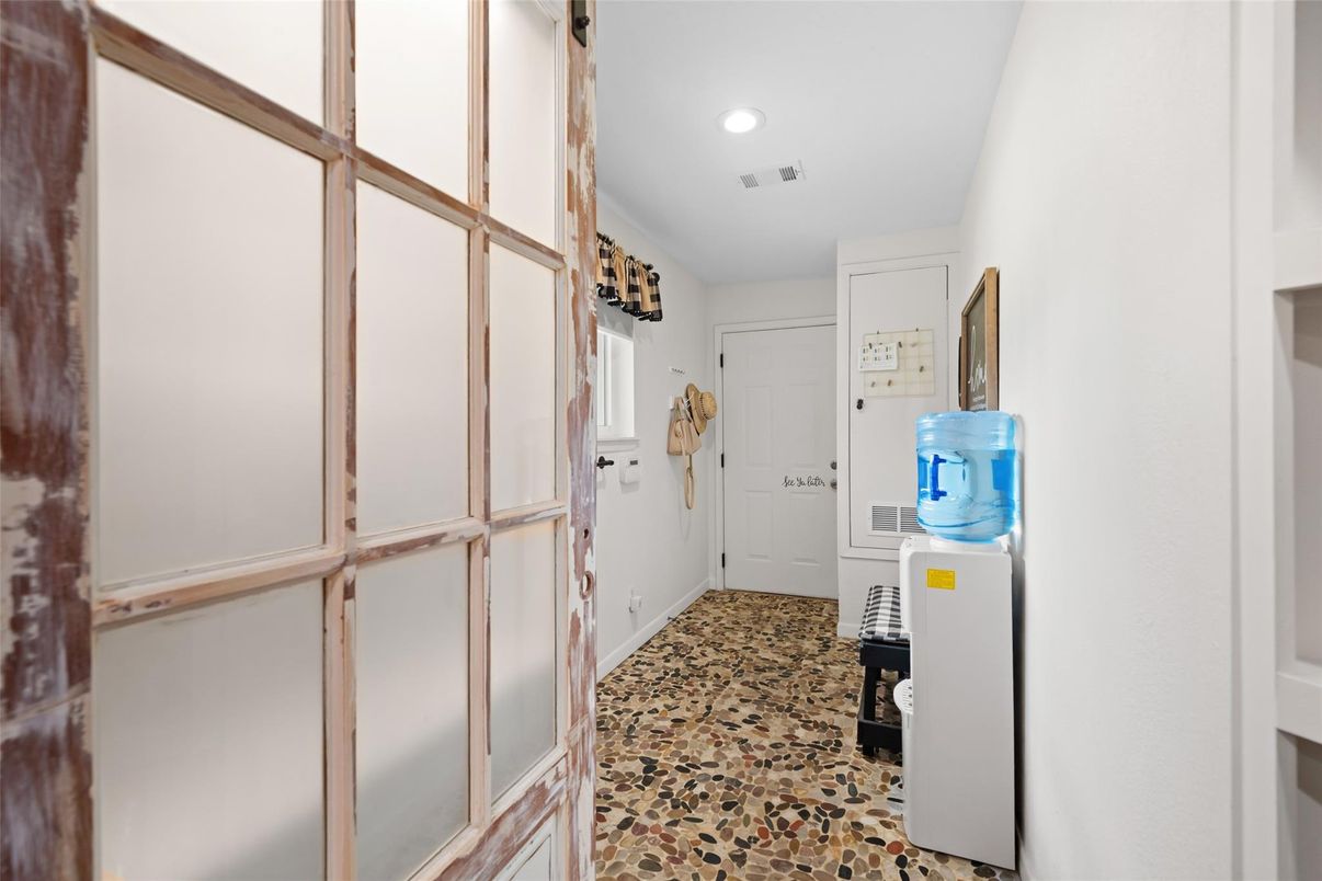 Interior, Recessed Lighting