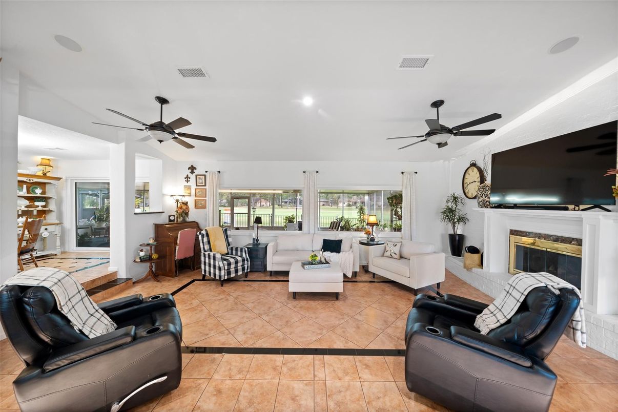 Fireplace, Interior, Living room, Recessed Lighting
