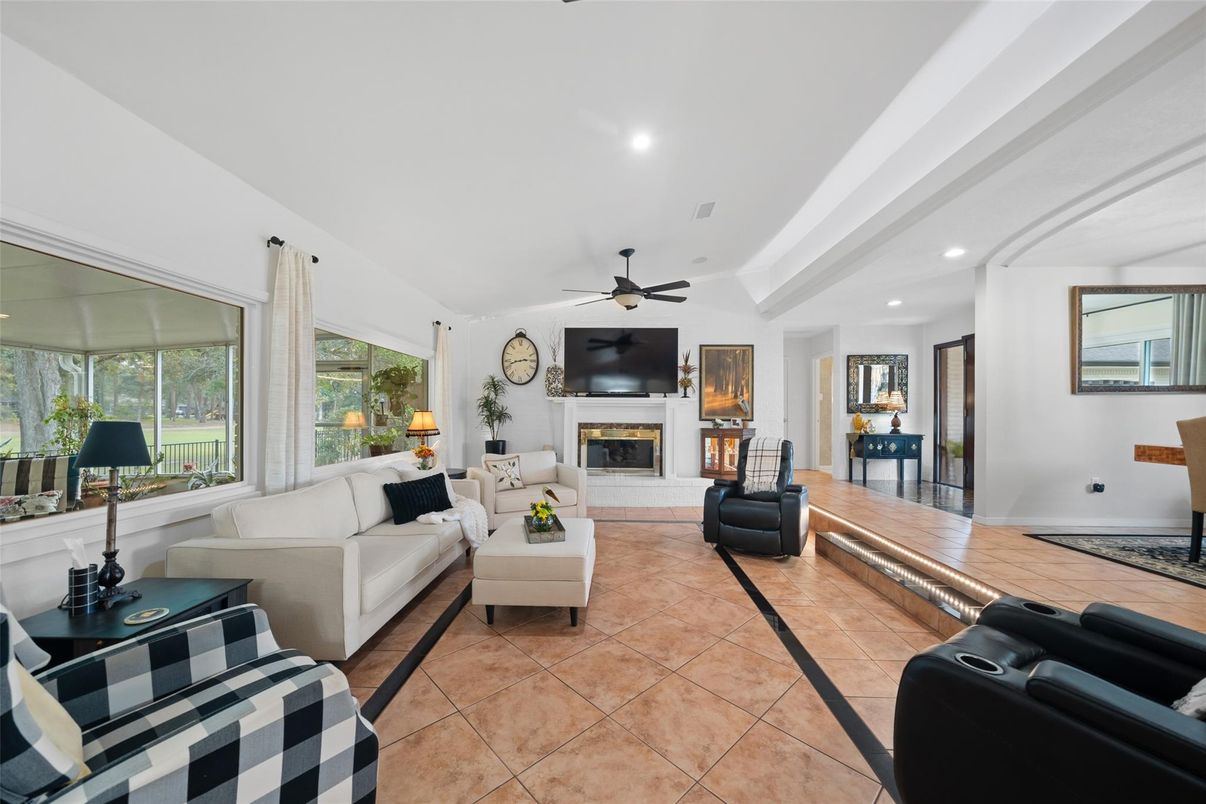 Fireplace, Interior, Living room, Recessed Lighting