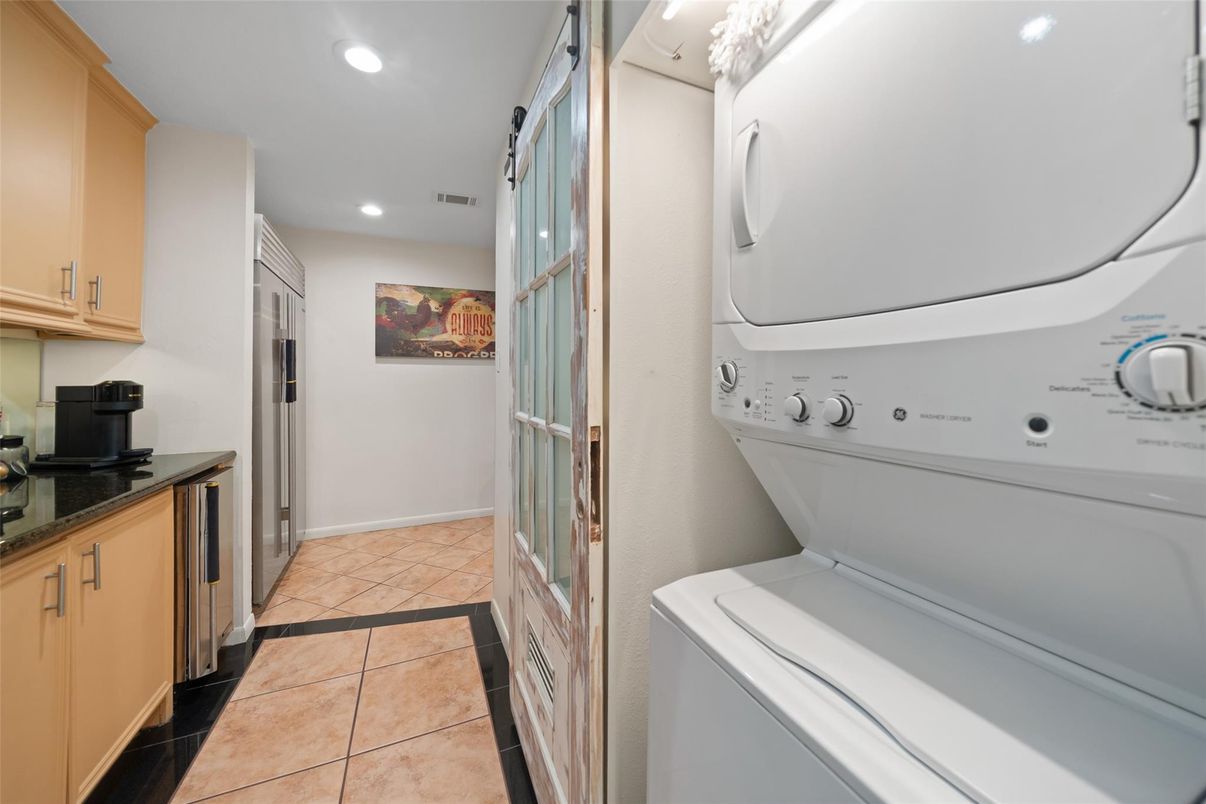 Interior, Recessed Lighting, Utility Closets, Washer