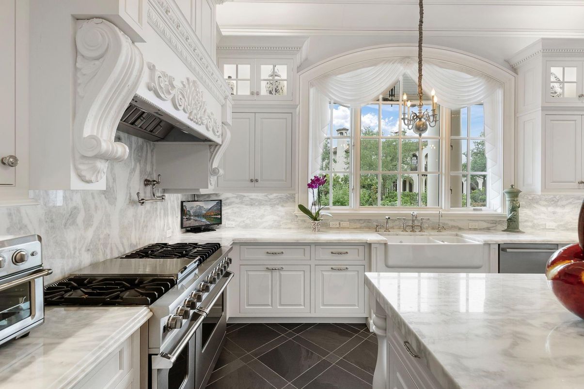 Chandelier, Interior, Kitchen, Pendant Lights, Stainless Steel Appliances