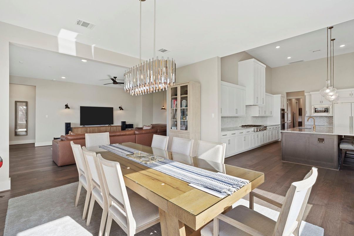 Dining room, Interior, Kitchen, Living room, Pendant Lights, Recessed Lighting, Wood Texture Flooring
