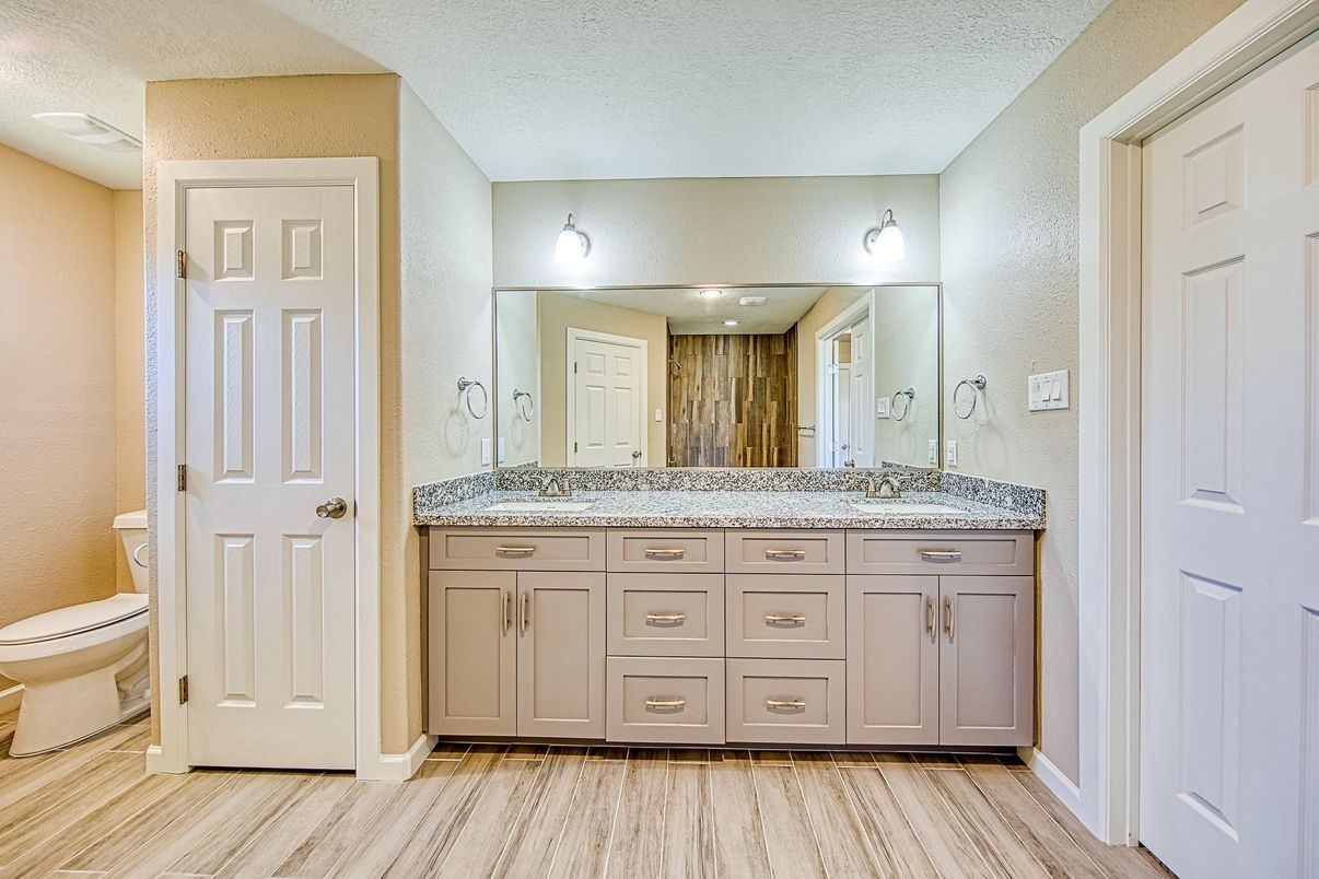 Bathroom, Dual Sink Vanities, Interior, Wood Texture Flooring