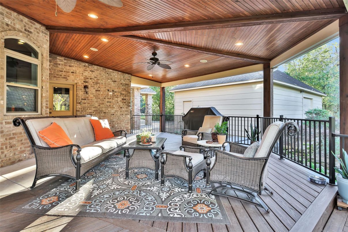 Exterior, Wood Texture Flooring