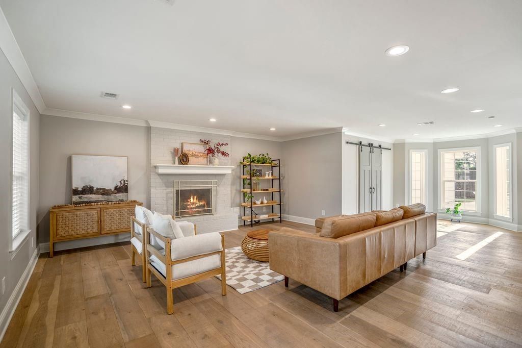 Fireplace, Interior, Living room, Recessed Lighting, Wood Texture Flooring