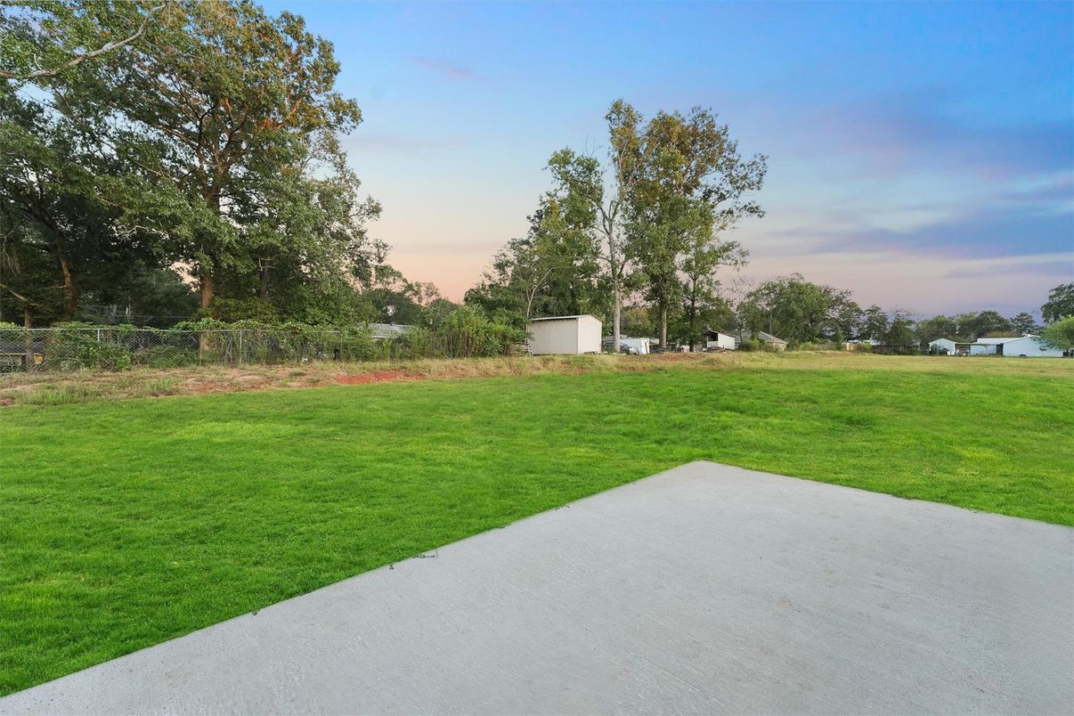 Backyard, Exterior