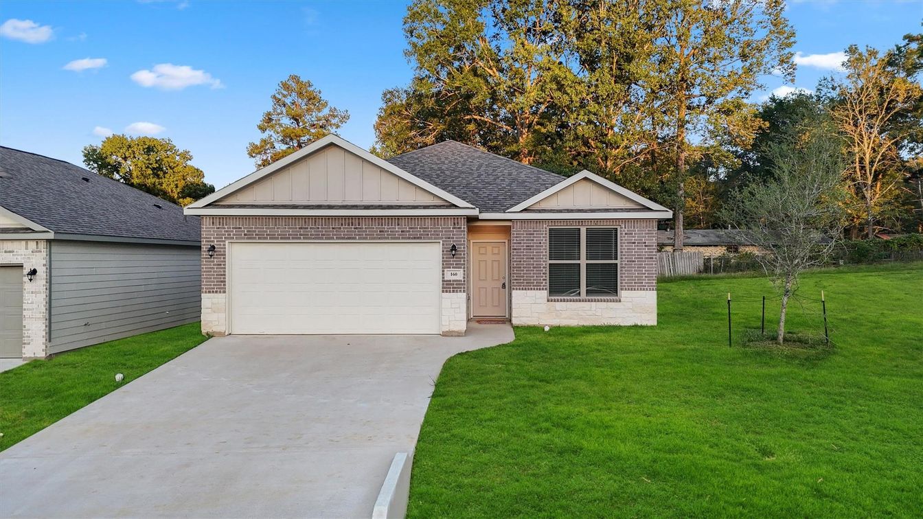 Attached, Backyard, Exterior, Facade, Brick Facade, Brick Traditional
