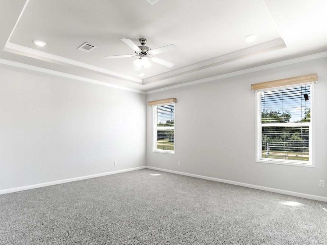 Empty room, Interior, Recessed Lighting
