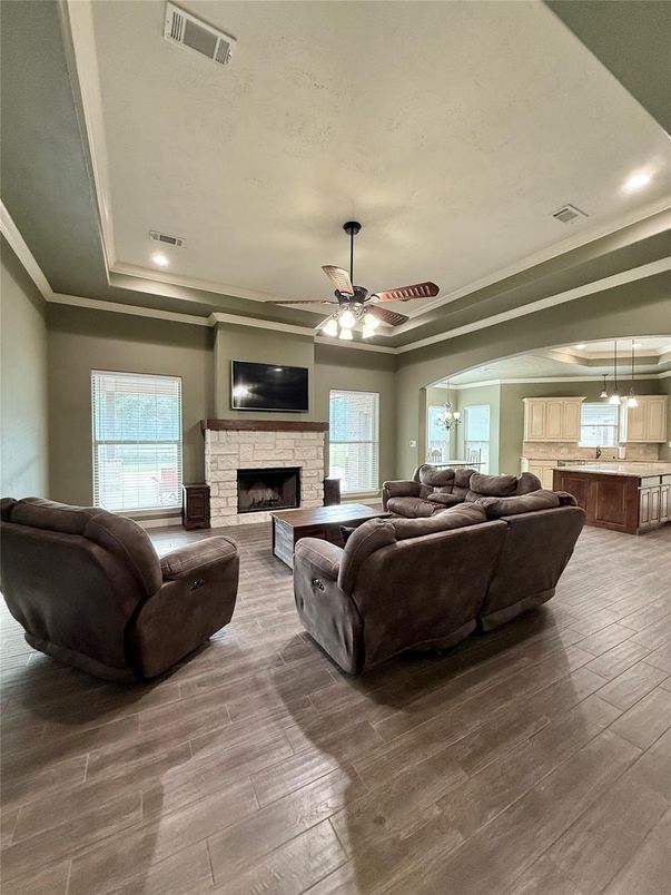 Fireplace, Interior, Living room, Pendant Lights, Recessed Lighting, Wood Texture Flooring