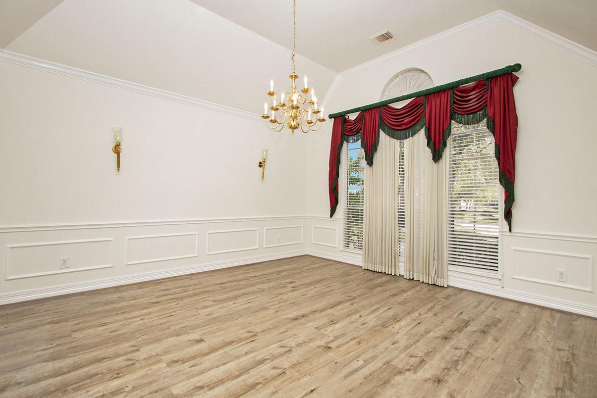 Chandelier, Empty room, Interior, Wood Texture Flooring