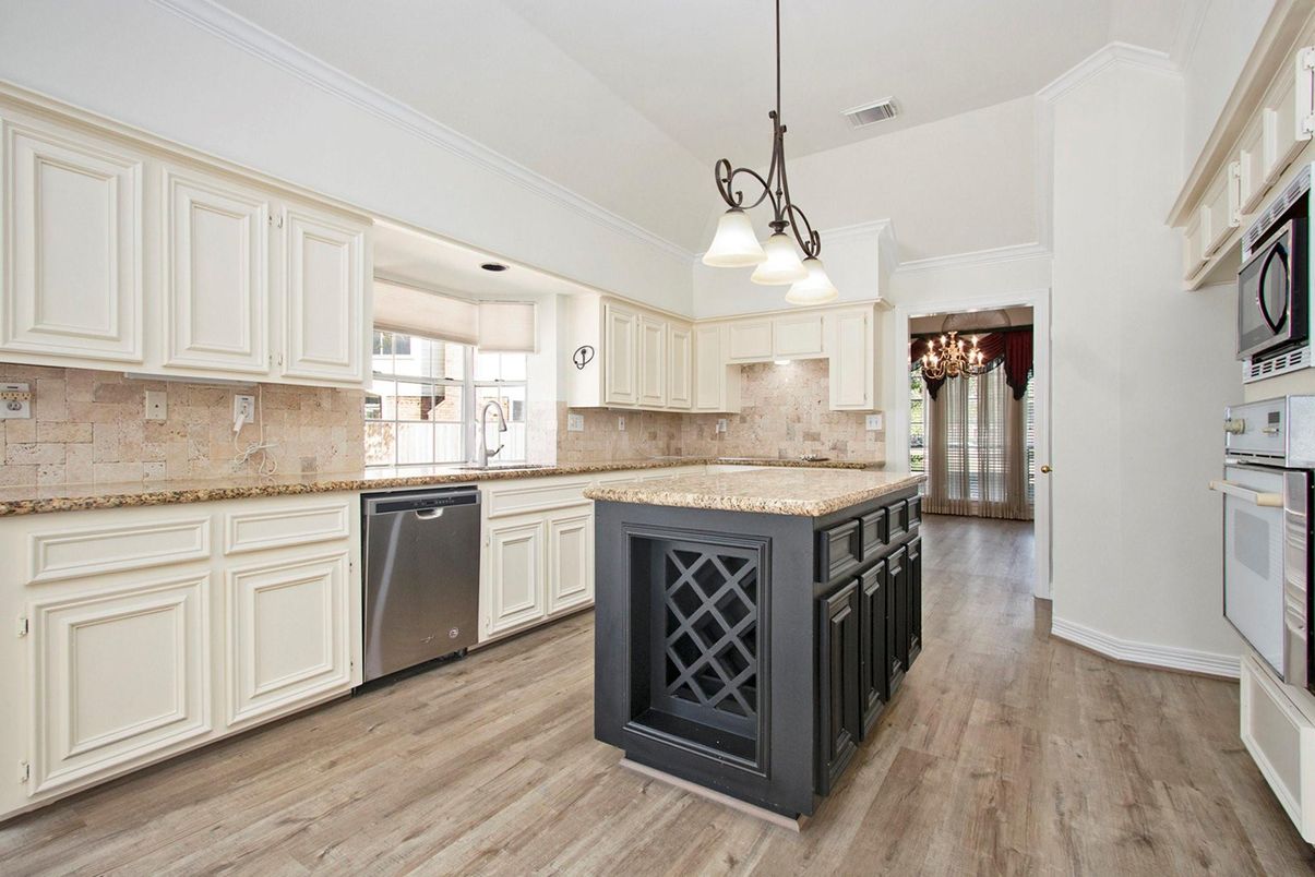 Chandelier, Interior, Kitchen, Pendant Lights, Wood Texture Flooring