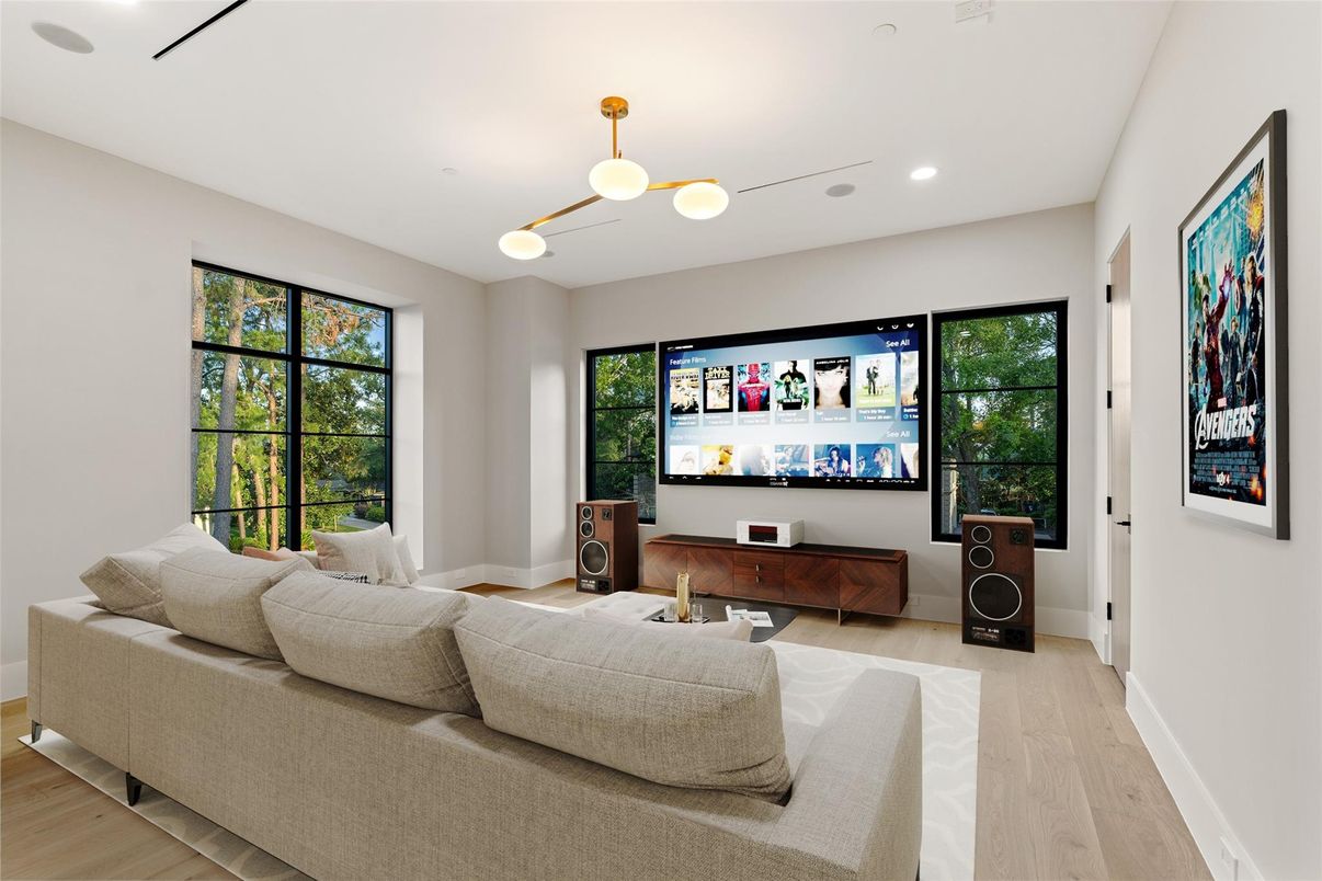 Interior, Living room, Pendant Lights, Recessed Lighting, Wood Texture Flooring