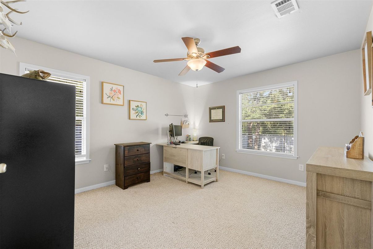 Home Office, Interior