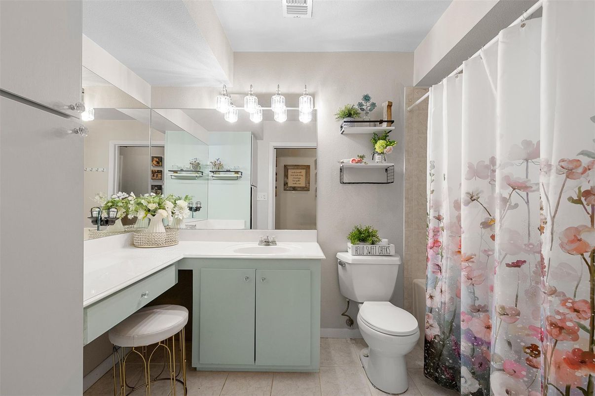 Bathroom, Interior