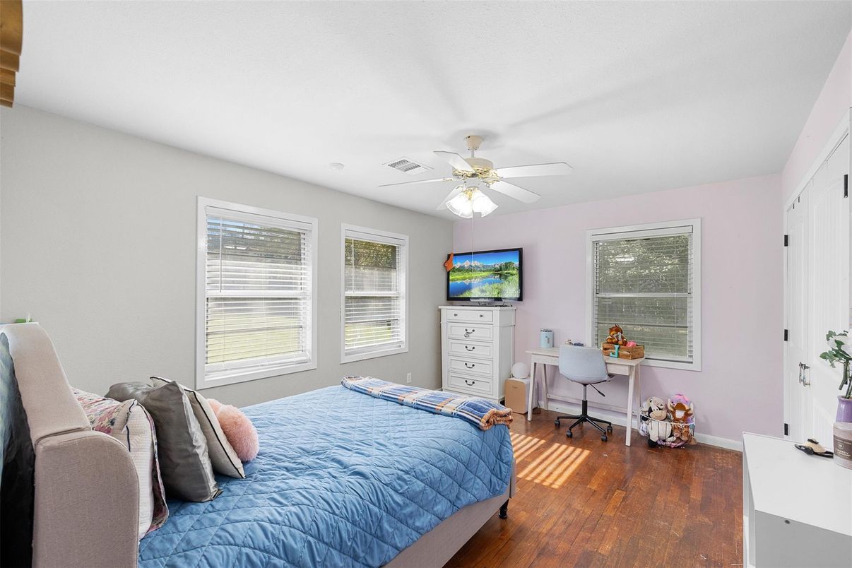 Bedroom, Home Office, Interior, Wood Texture Flooring